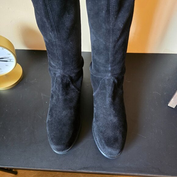 Like New STUART WIETZMAN Over the Knee Suede Boots sz 8 - Picture 6 of 16